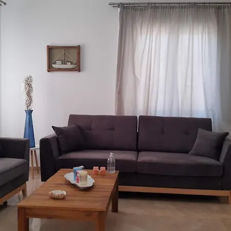 Georgia's Quality * Parikia (Paros)